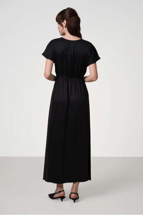 Vestido Lourena com Decote em V | Preto