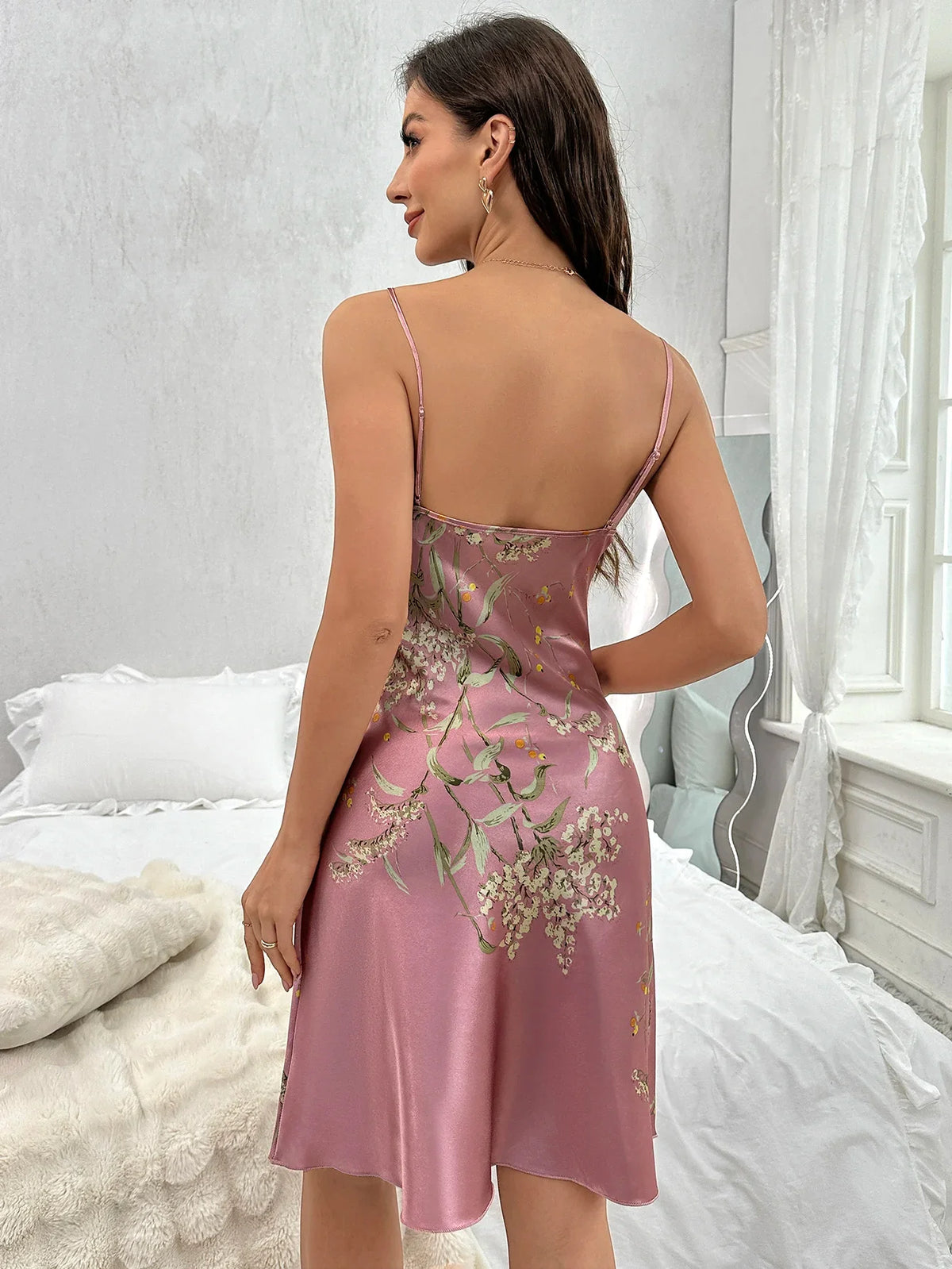 Camisola Floral Élégance.